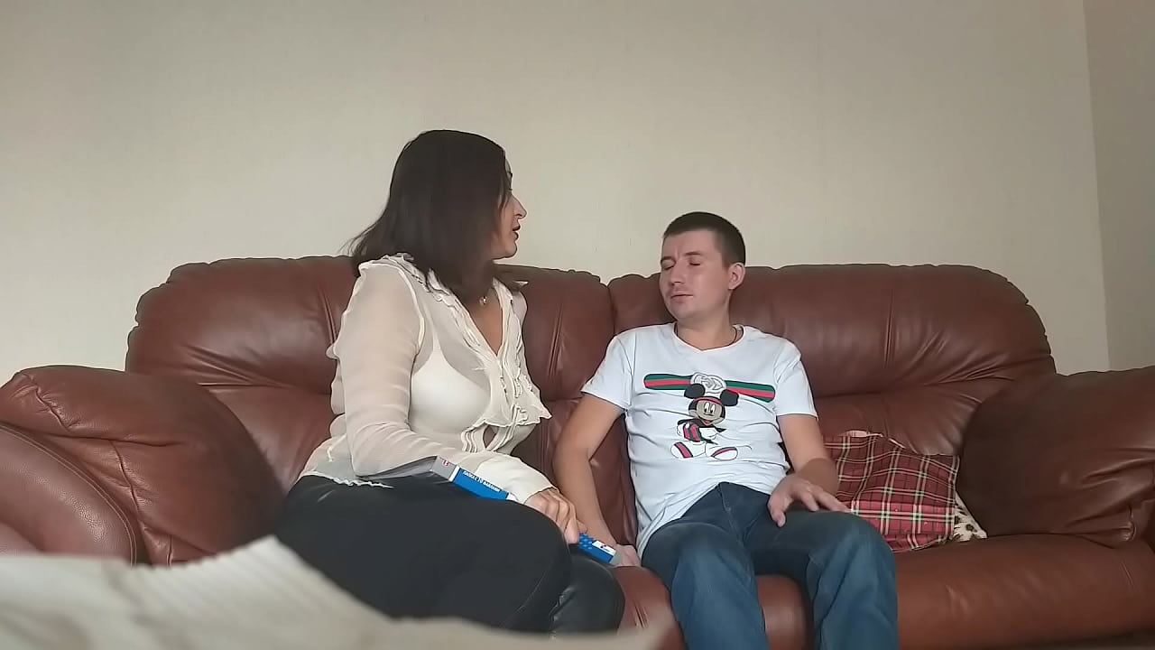 Studente timido scopato insegnante insaziabile (Milf Alina Tumanova)