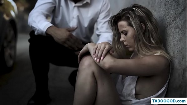 Storie perverse: ragazza adolescente senza casa